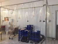 PVC ponyva rögzítése csővázra
